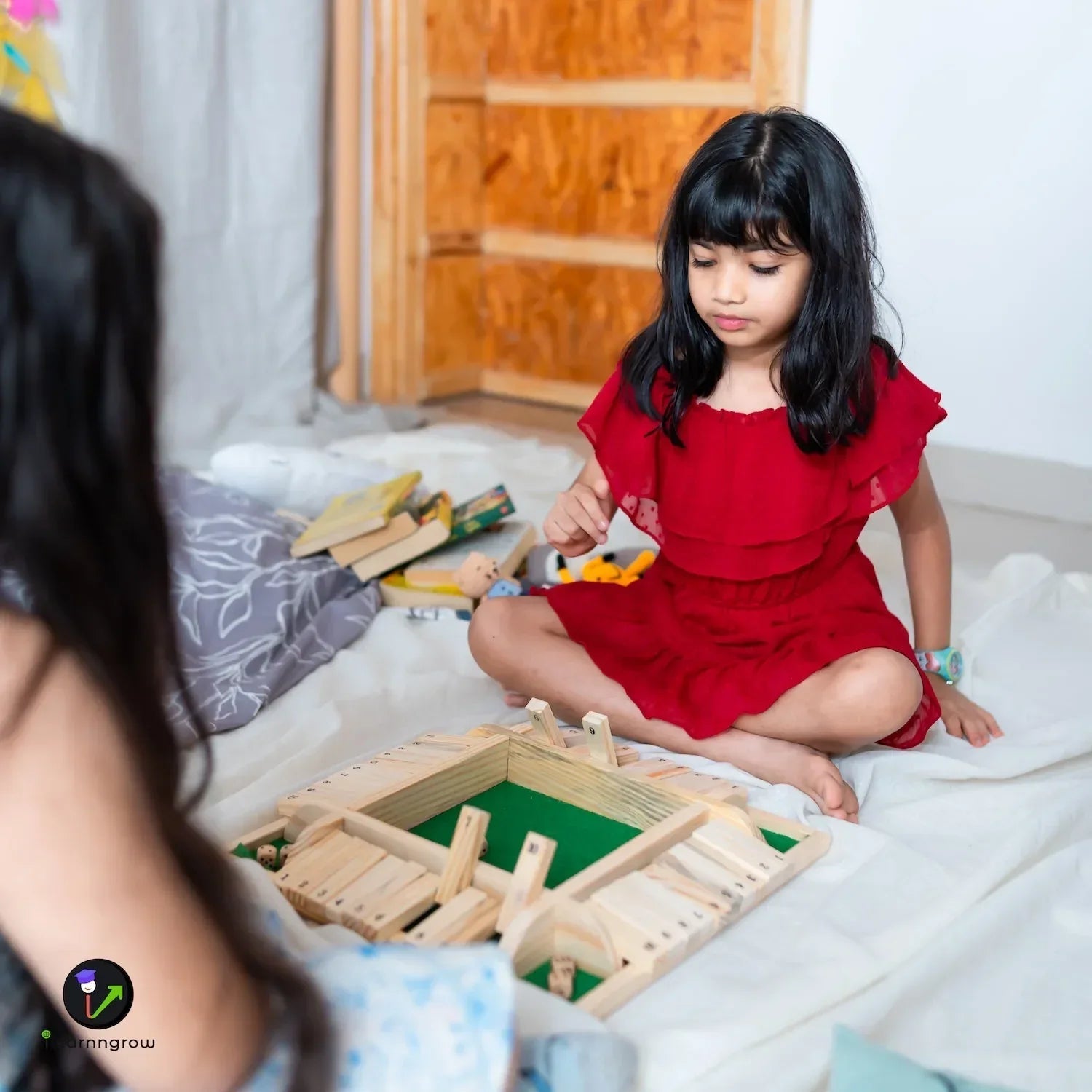 iLearnNGrow Shut The Box – Classic Wooden Shut the Box Dice Game