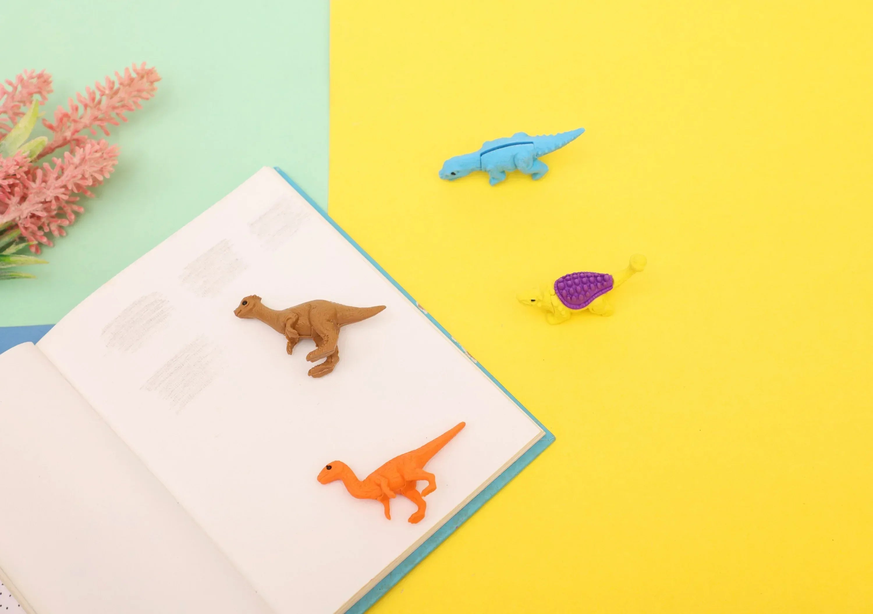 iLearnNGrow Dino Eraser Set – Fun Dinosaur Toy Erasers for Kids